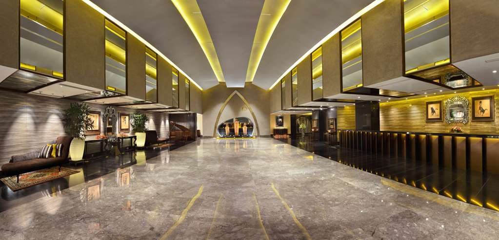 The Lalit Great Eastern Kolkata Hotel Interior photo